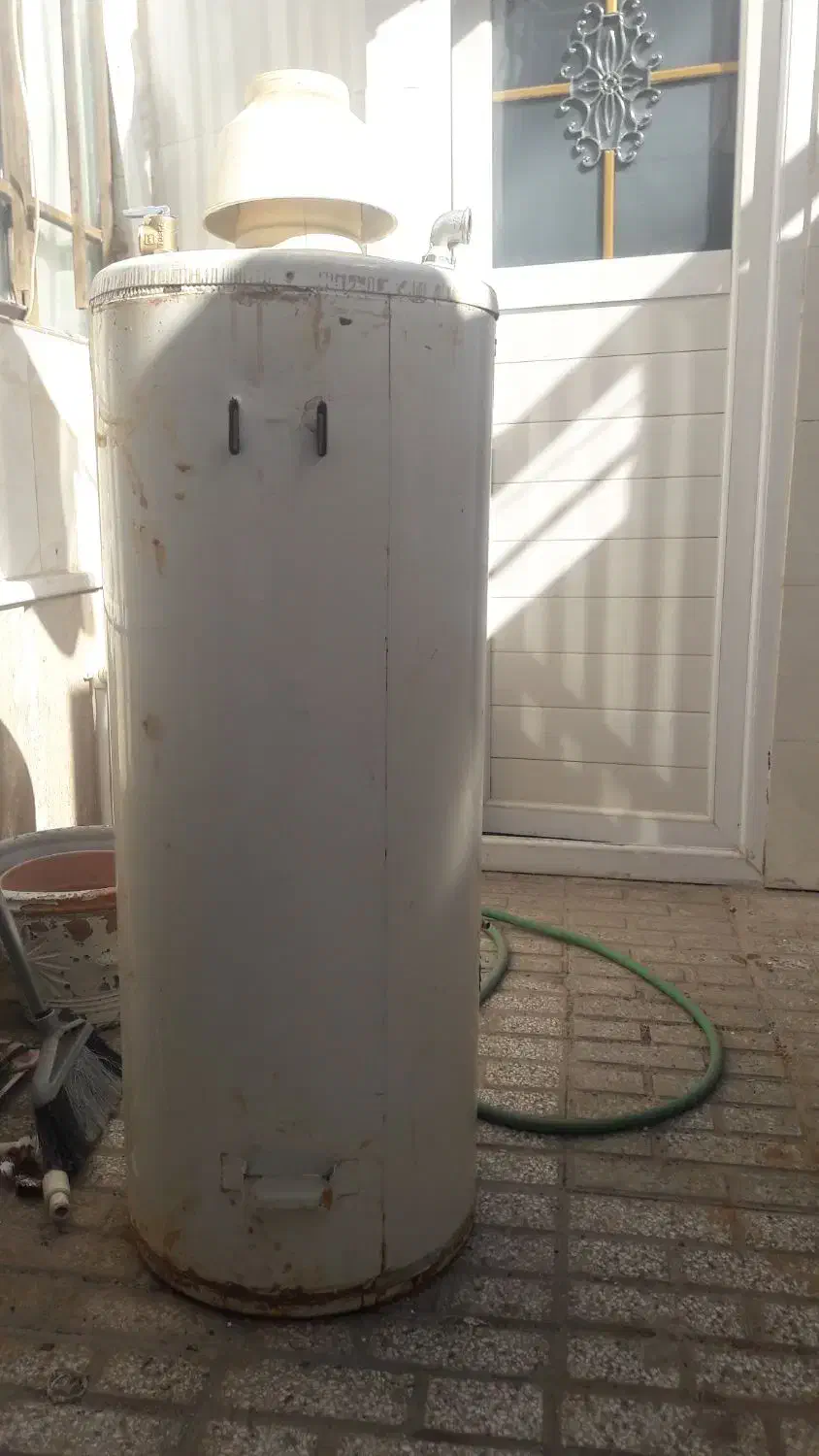 اب گرم کن دیواری منبه ای|آبگرمکن، پکیج، شوفاژ|تربتحیدریه, فرمانداری|دیوار