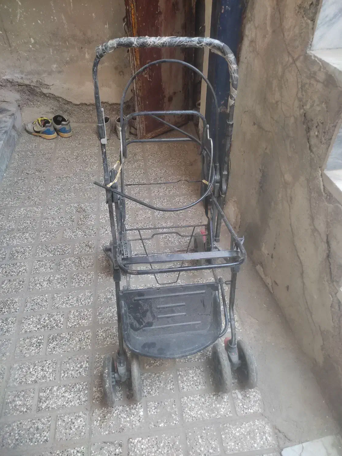 کالسکه بچه|کالسکه و لوازم جانبی|مشهد, موعود|دیوار