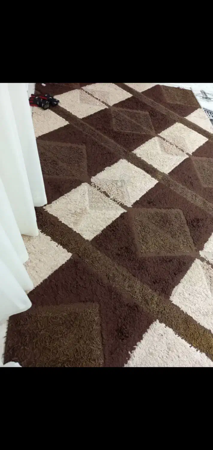 فرش 6متری|فرش|صدرا-فارس, فاز ۱|دیوار