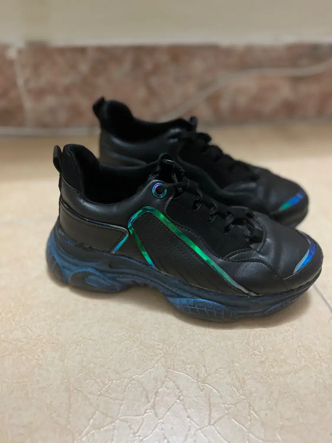 کتونی ۳۷ و کیف|کیف، کفش، کمربند|قم, پردیسان|دیوار