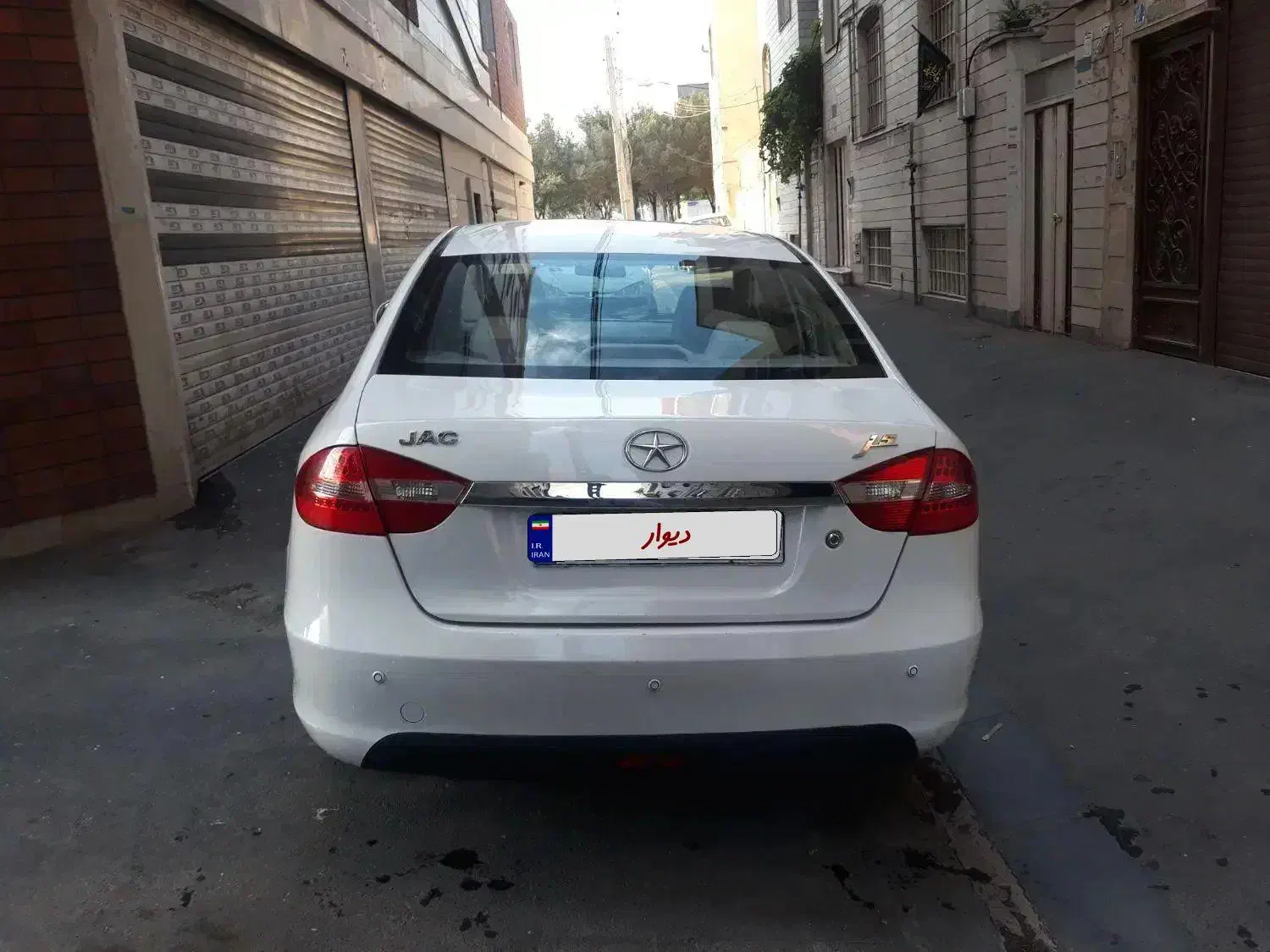 جک j5سفید بیرنگ ۹۳ کم کار کرد|خودرو سواری و وانت|تهران, آهنگران (سراسیاب دولاب)|دیوار