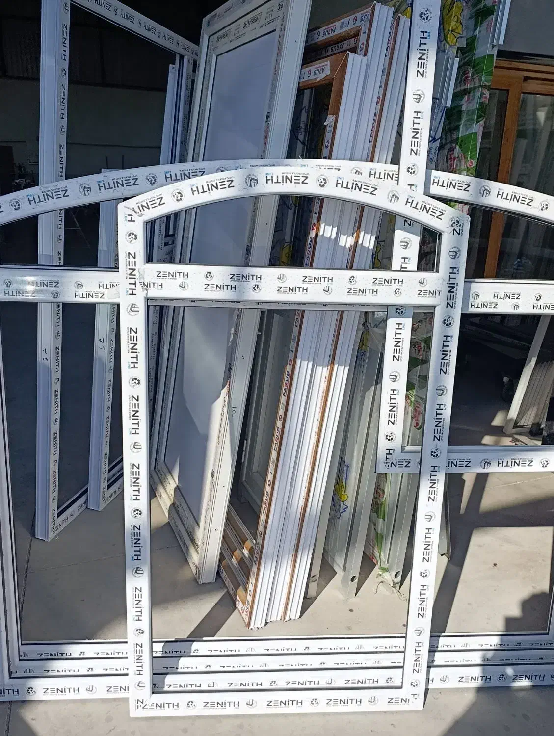 تولید و نصب پنجره آلومینیوم و UPVC نقد و اقساط|مصالح و تجهیزات ساختمان|خسروشاه, |دیوار