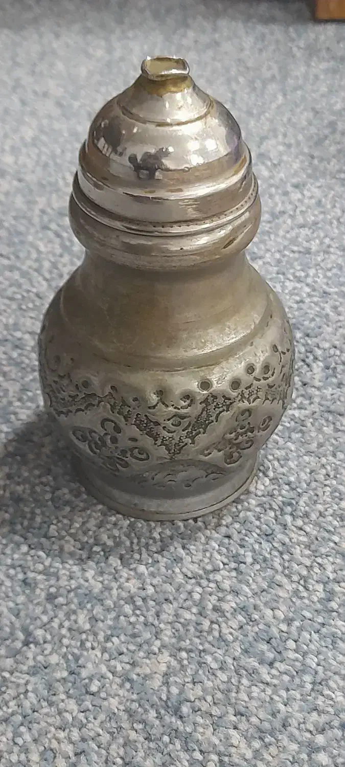 چایدان برنجی قدیمی|کلکسیون اشیاء عتیقه|شهرکرد, |دیوار