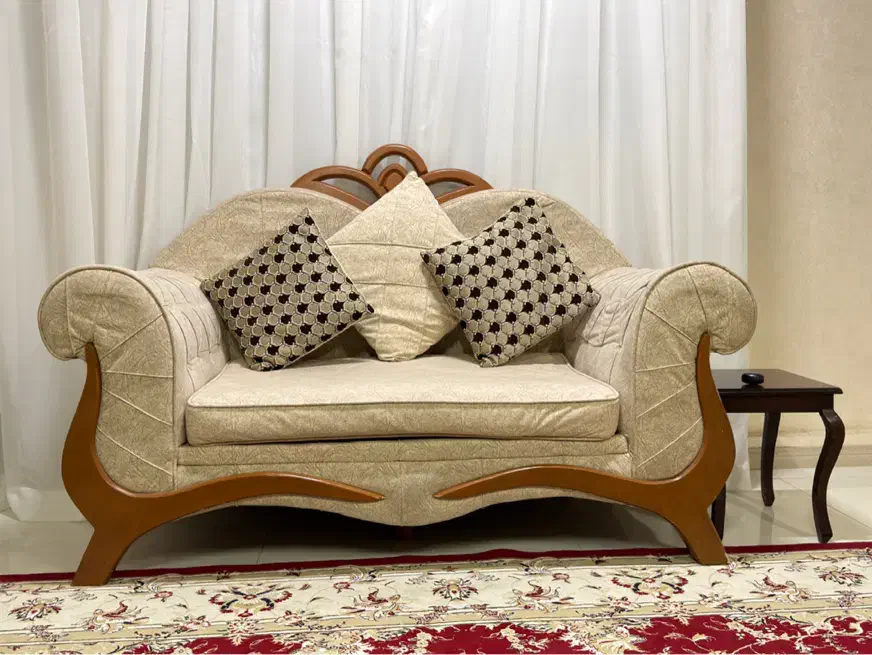 مبل هفت نفره راحتی|مبلمان خانگی و میز عسلی|مشهد, مصلی (کارمندان اول)|دیوار