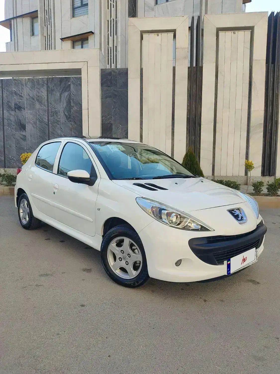 پژو ۲۰۷ پاناروما مدل اواخر ۱۴۰۱|خودرو سواری و وانت|همدان, |دیوار