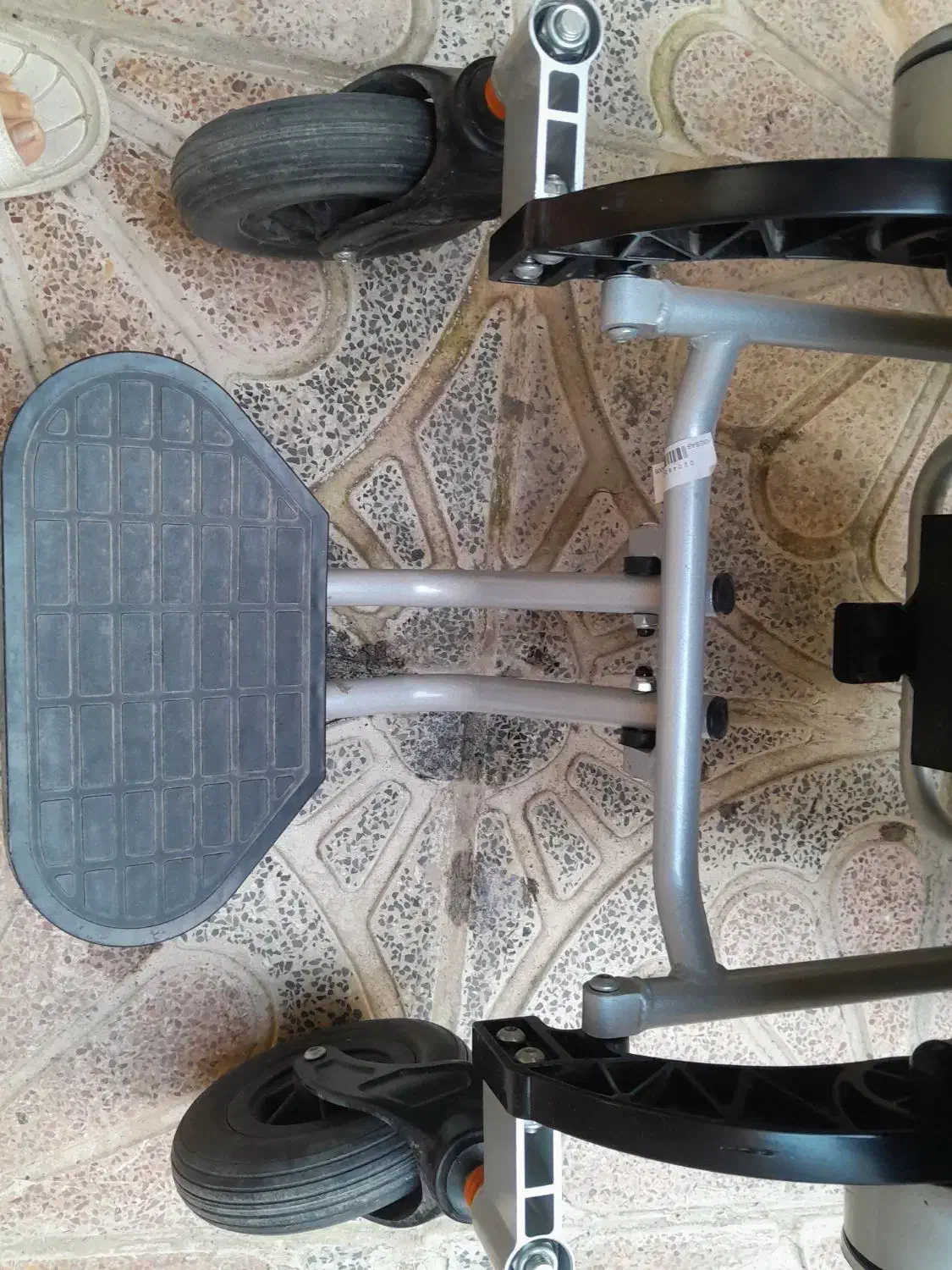 ویلچر ساخت ترکیه|پزشکی|بندر انزلی, لیچارگی حسن رود|دیوار