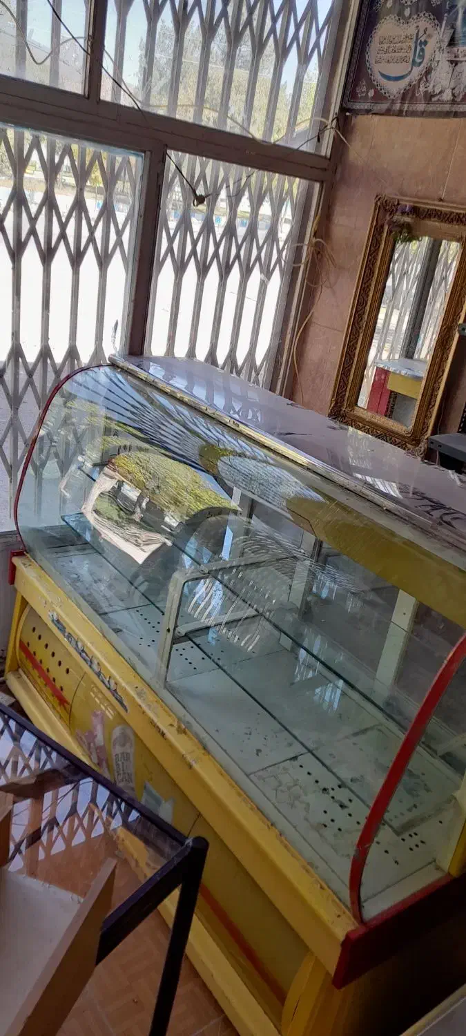 یخچال ویترینی شیشه خم بدون موتور|فروشگاه و مغازه|هرسین, |دیوار