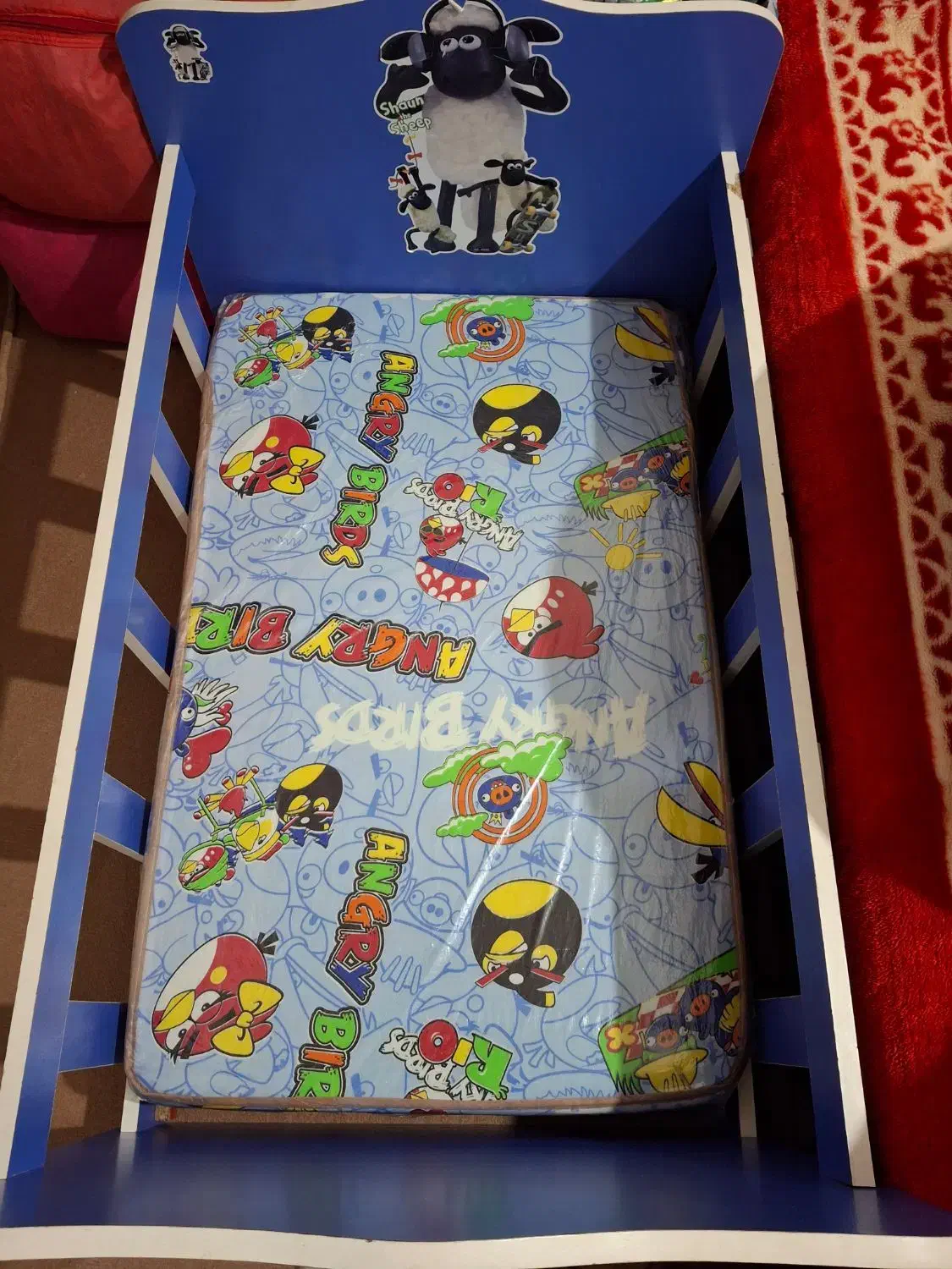 تخت کودک|تخت و صندلی بچه|خوی, |دیوار