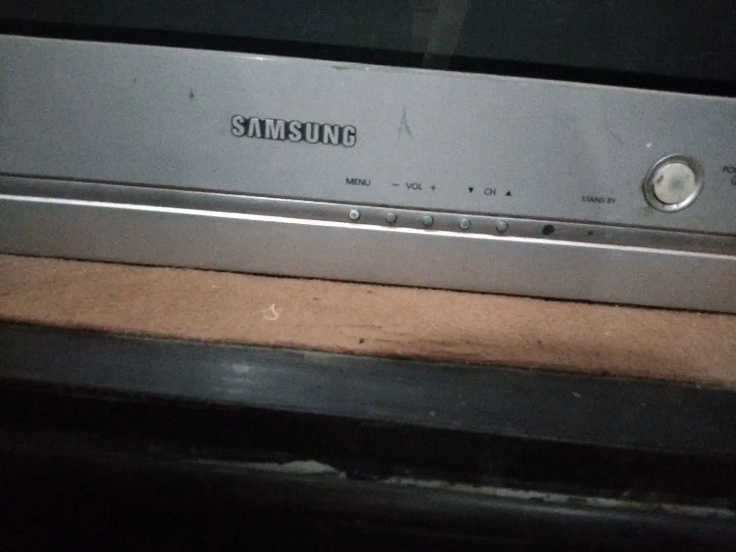 تلویزیون رنگی|تلویزیون و پروژکتور|شیراز, سلطان آباد|دیوار