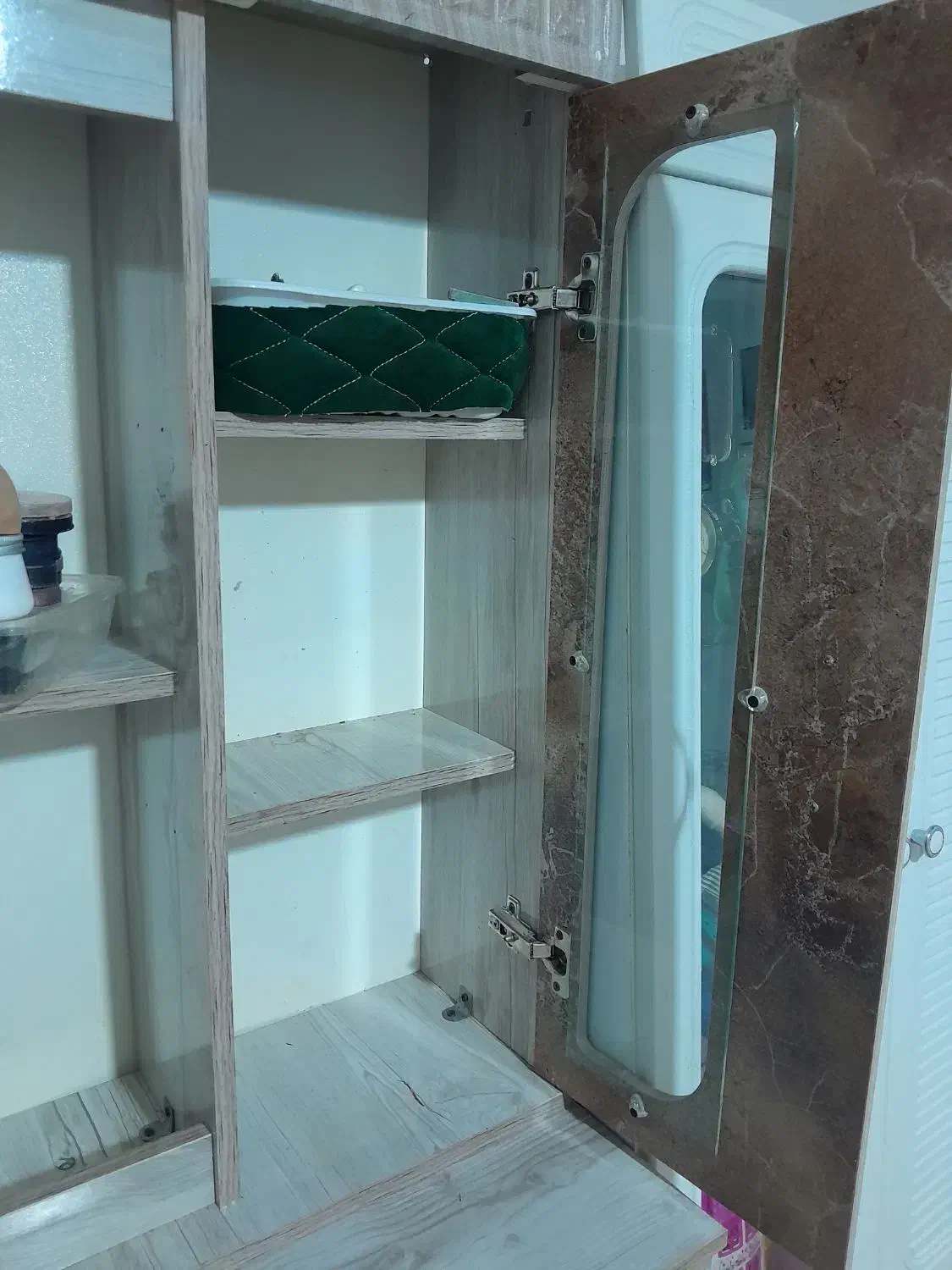 کمد دراور|جاکفشی، کمد، دراور|قوچان, |دیوار