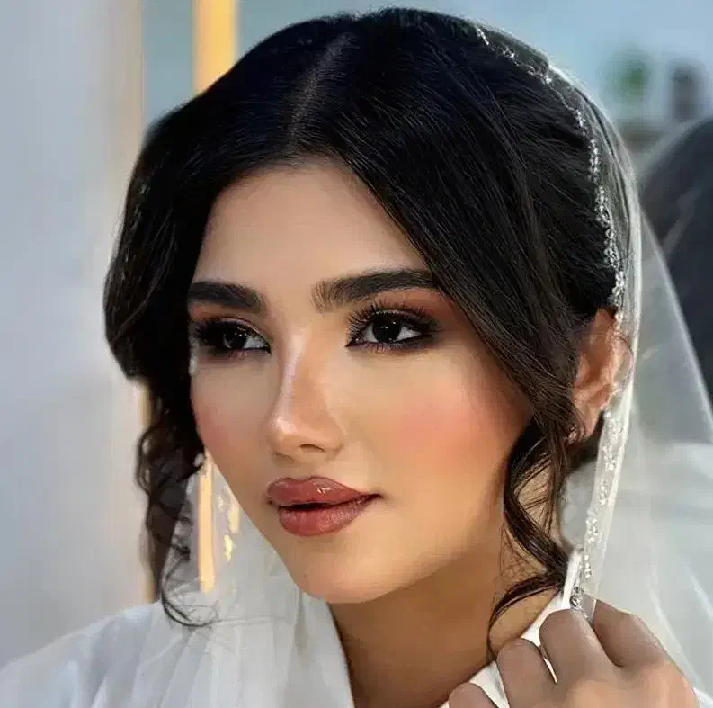 میکاپ و شنیون فقط ۹۰۰ تومن|خدمات آرایشگری و زیبایی|اهواز, کوی ملی راه|دیوار