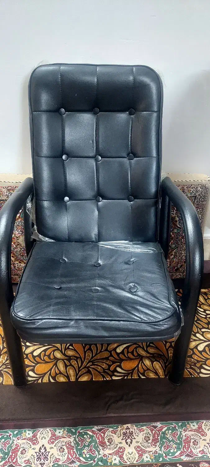 صندلی انتظار|صندلی و نیمکت|قم, بنیاد|دیوار