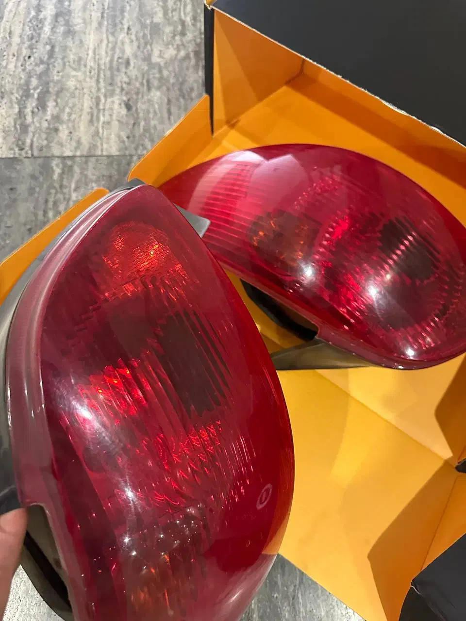 چراغ عقب ۲۰۶|قطعات یدکی و لوازم جانبی|کرج, آق تپه|دیوار