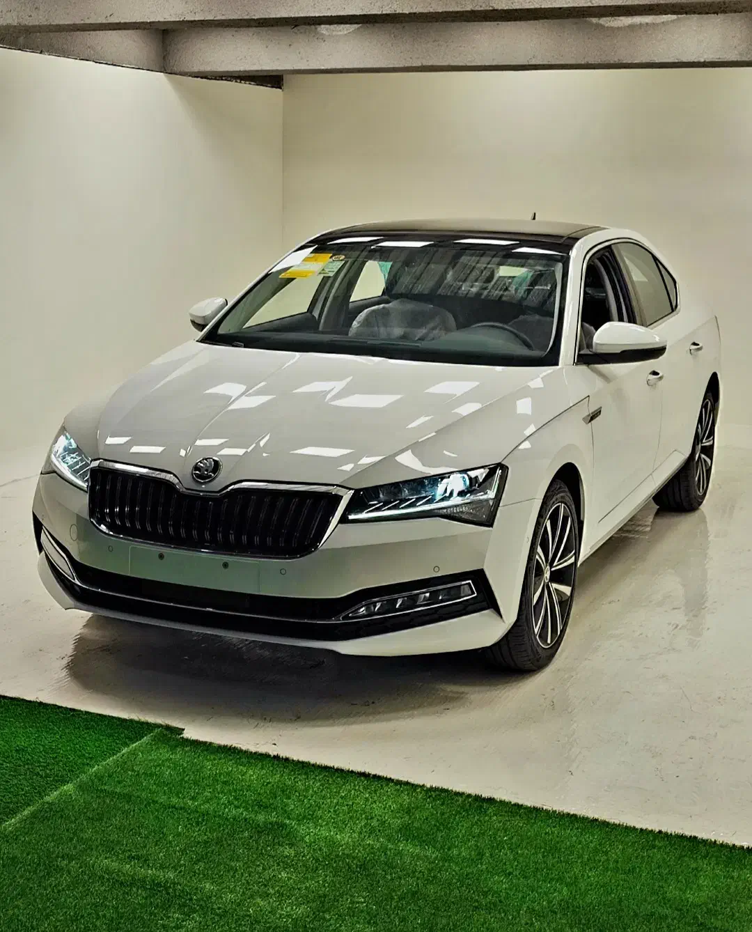 اشکودا سوپر ب صفر خشک مشکی سفید SUPER B مدل۲۰۲۴|خودرو سواری و وانت|تهران, صادقیه|دیوار