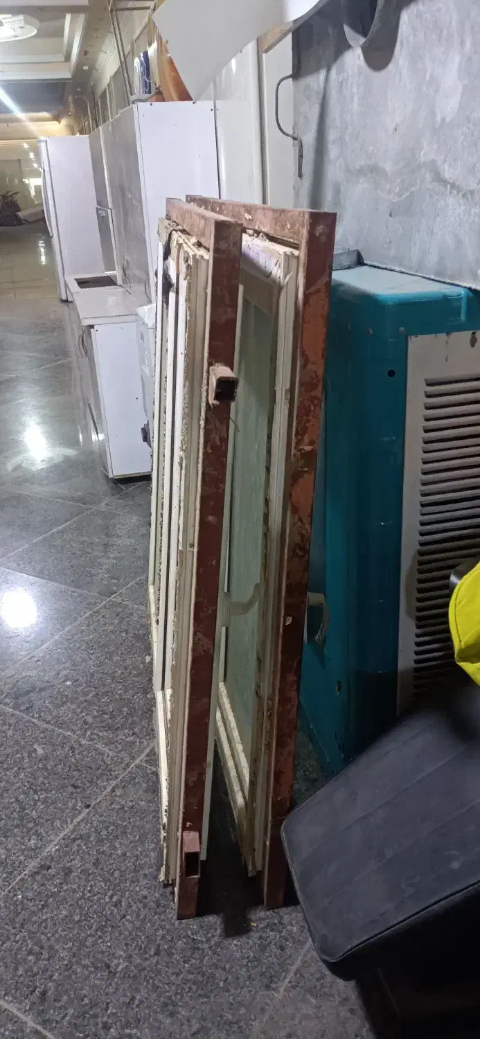 2عددپنجره پی‌وی‌سی در حدنوبا کلافو شیشه|مصالح و تجهیزات ساختمان|رباط‌کریم, الارد|دیوار