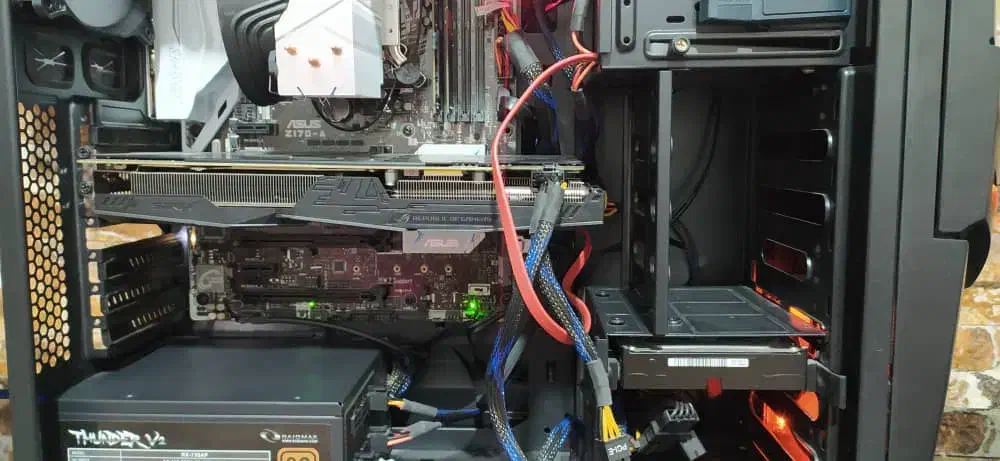 کامپیوتر رو میزی|رایانه رومیزی|بندرعباس, |دیوار