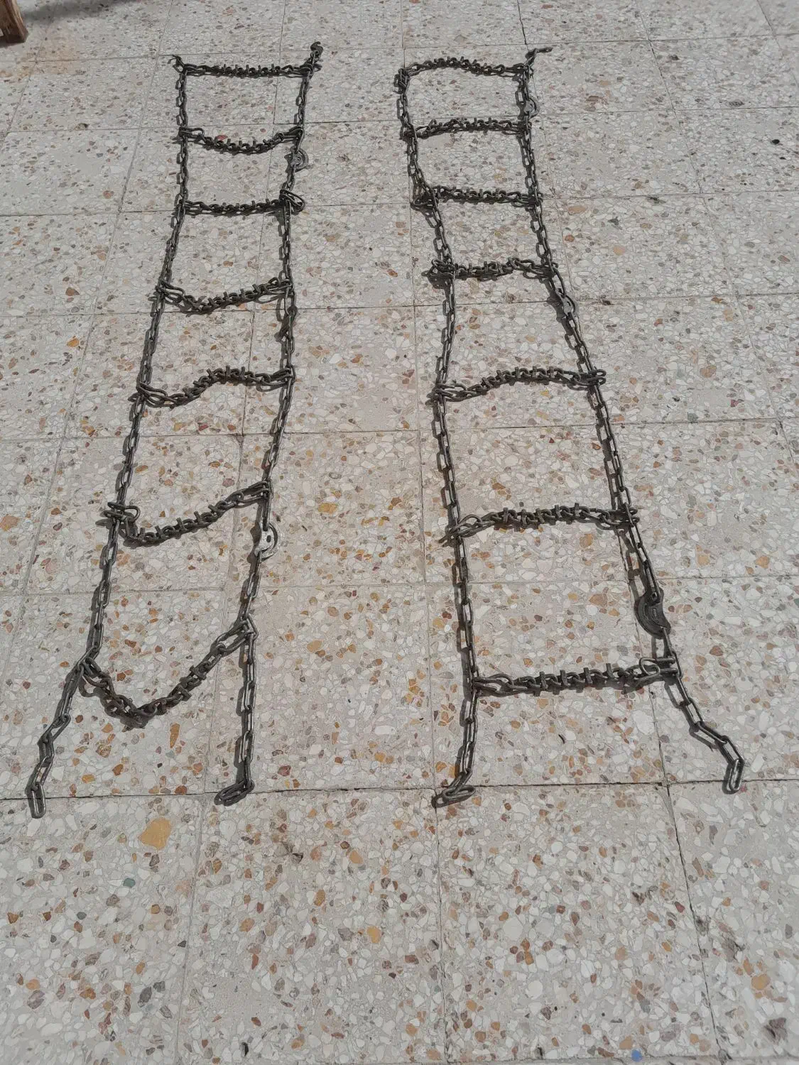 زنجیر چرخ نیسان|قطعات یدکی و لوازم جانبی|قم, صفائیه|دیوار