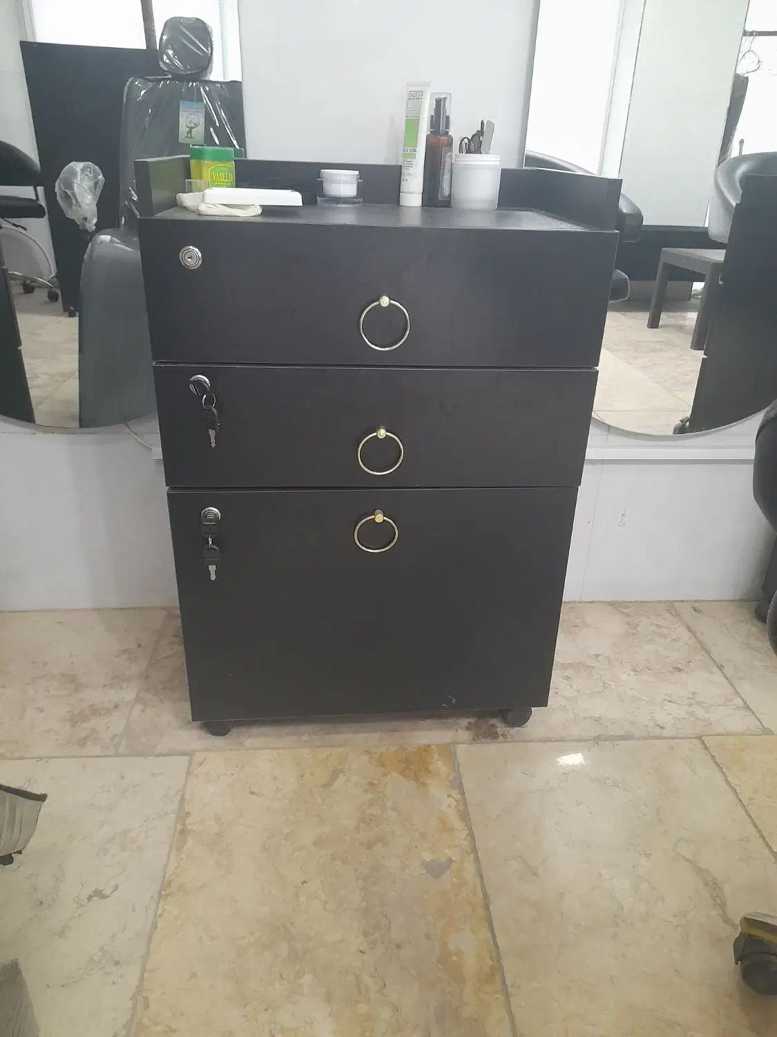 ترولی چوبی چرخ دار|جاکفشی، کمد، دراور|رشت, جهاد|دیوار