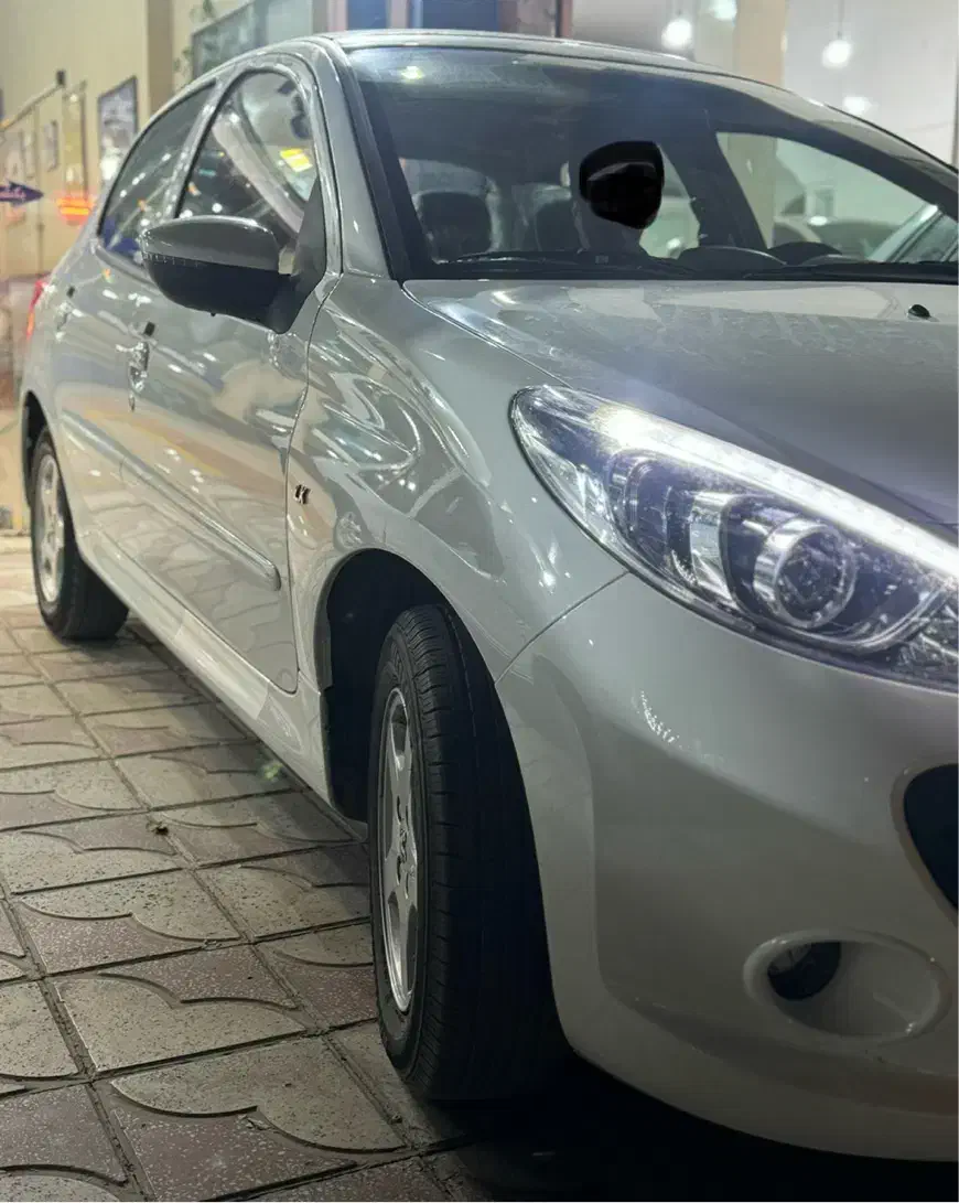 ۲۰۷ پانوراما ۱۴۰۴|خودرو سواری و وانت|شیراز, قدوسی غربی|دیوار