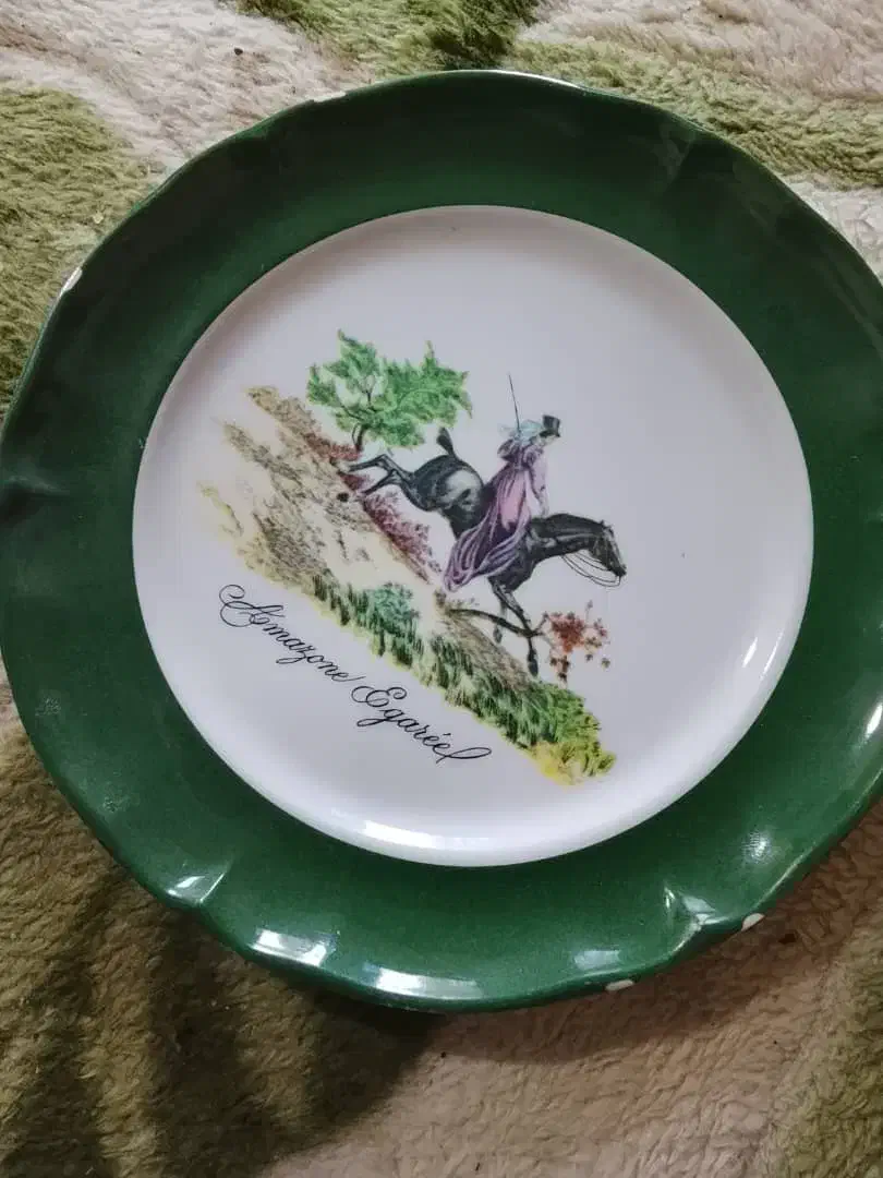 بشقاب|ظروف سرو و پذیرایی|مسجد سلیمان, |دیوار