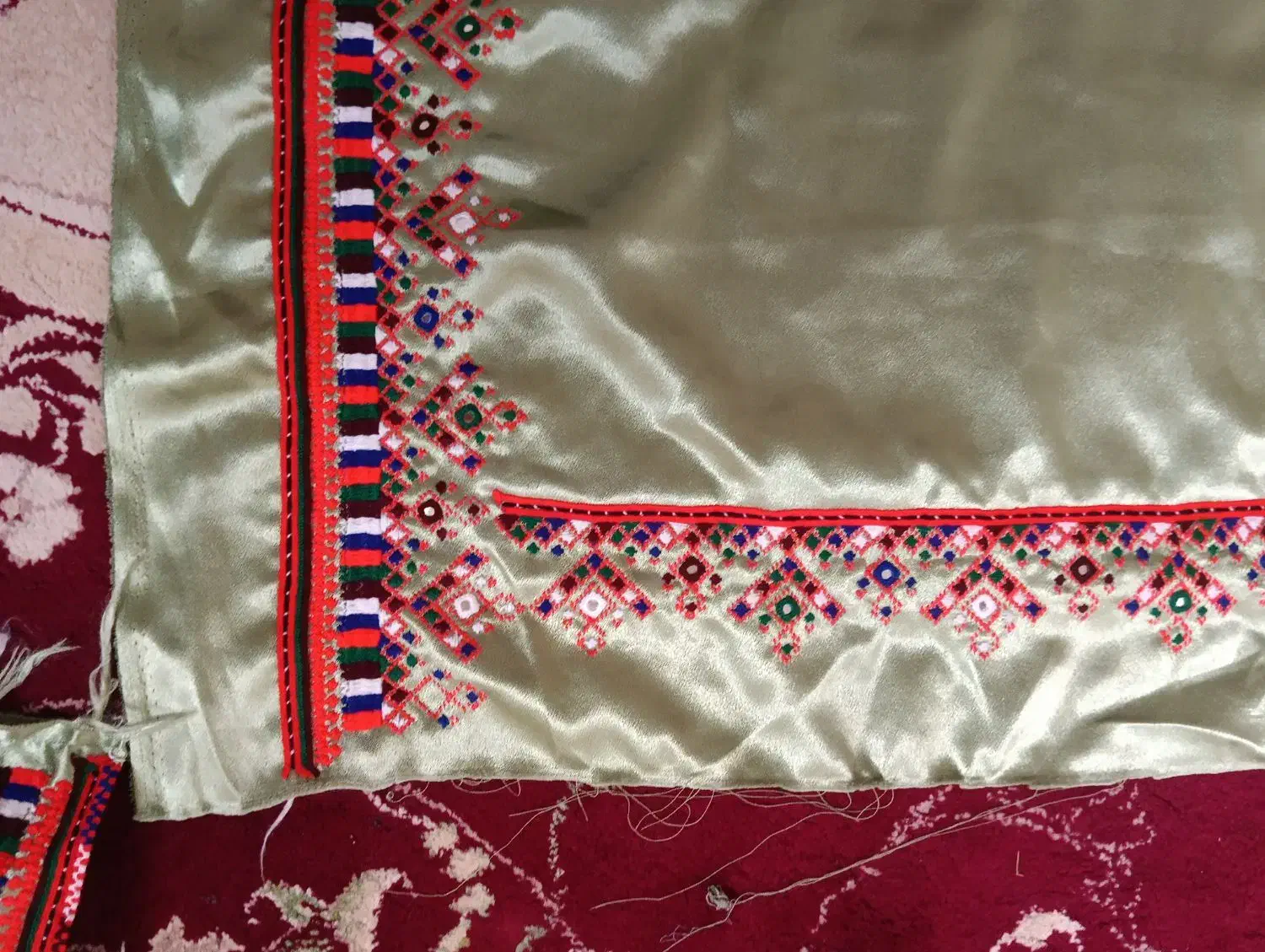 لباس بلوچی|لباس|سراوان, |دیوار