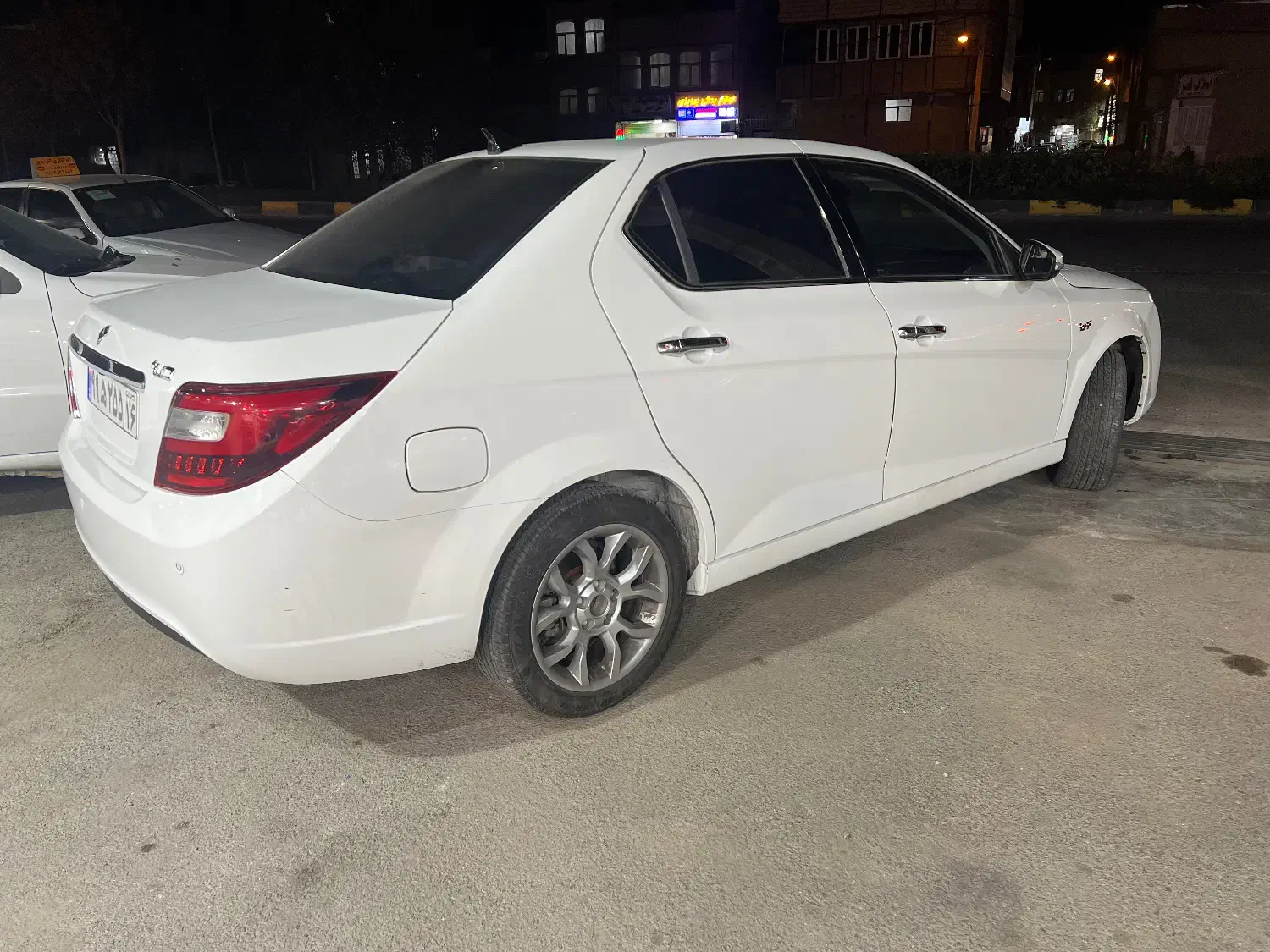 دنا اتوماتیک فول اپشن نقد اقساط اتوگالری امیدی|خودرو سواری و وانت|قم, محمد آباد|دیوار