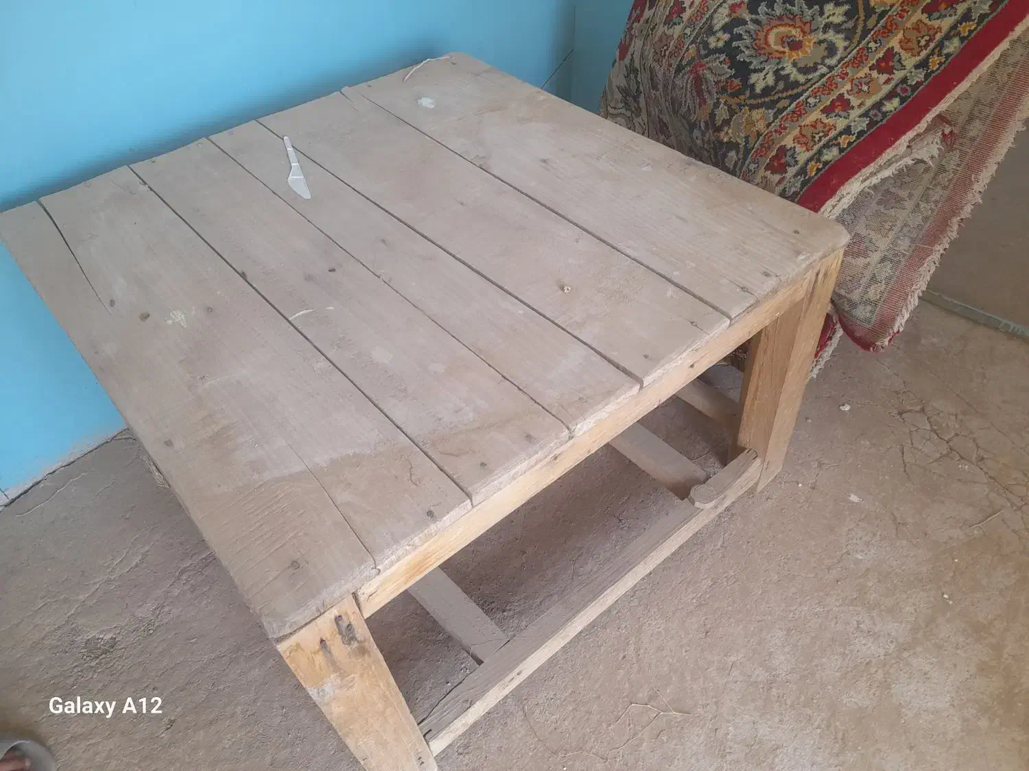 کرسی چوبی  به فروش می‌رسد|مبلمان خانگی و میز عسلی|کاشمر, |دیوار