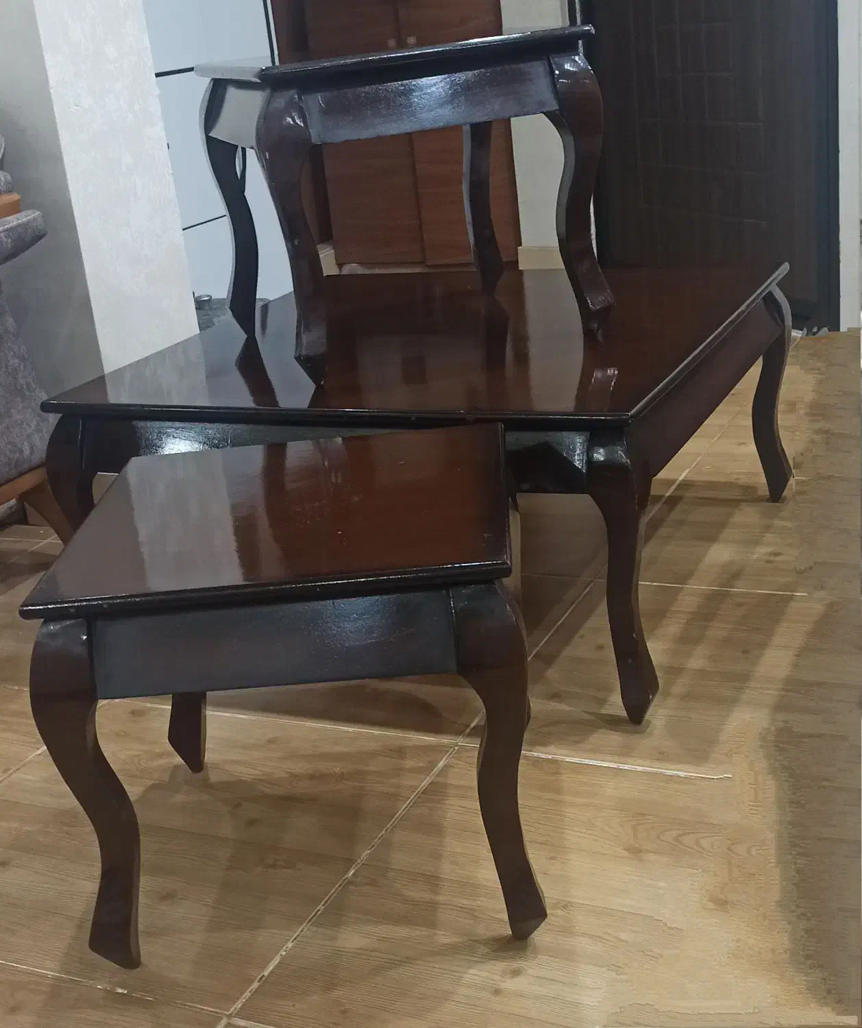 میز جلوی مبلی و ۲عسلی|مبلمان خانگی و میز عسلی|اندیشه, اندیشه فاز ۳|دیوار