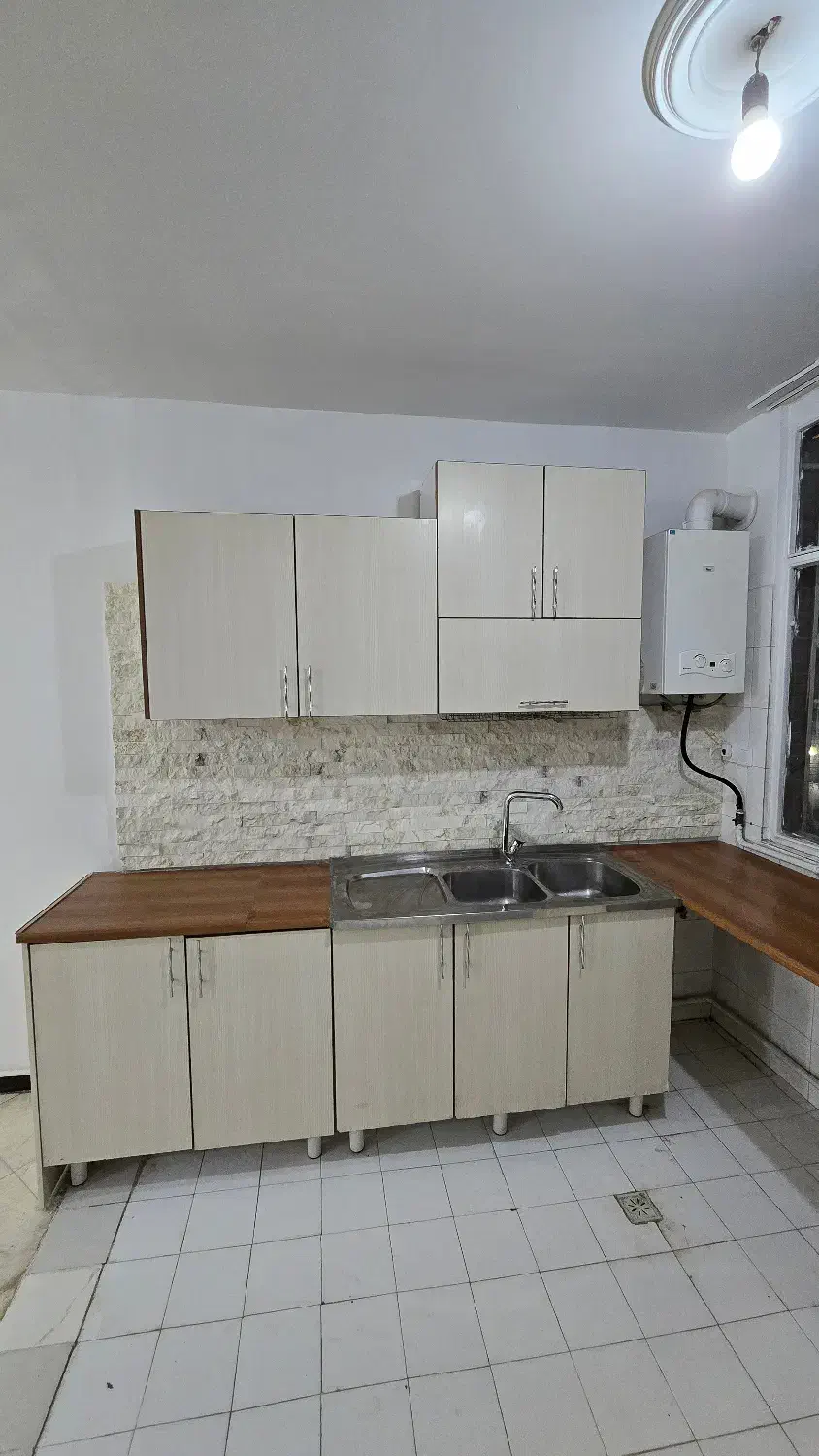 اجاره آپارتمان۵۶متر بازسازی خیابان تختی (۱خواب)