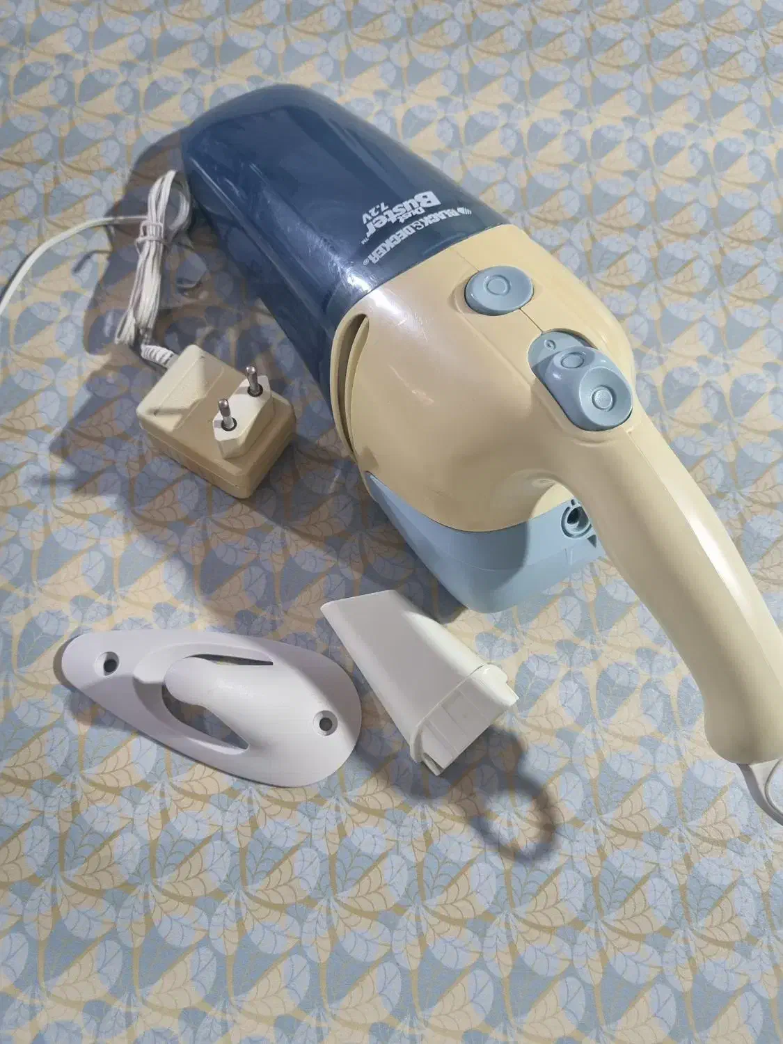 جارو شارژی مارک بلک اند دکر اصل کاملا سالم|جاروبرقی، جارو شارژی، بخارشو|آمل, |دیوار