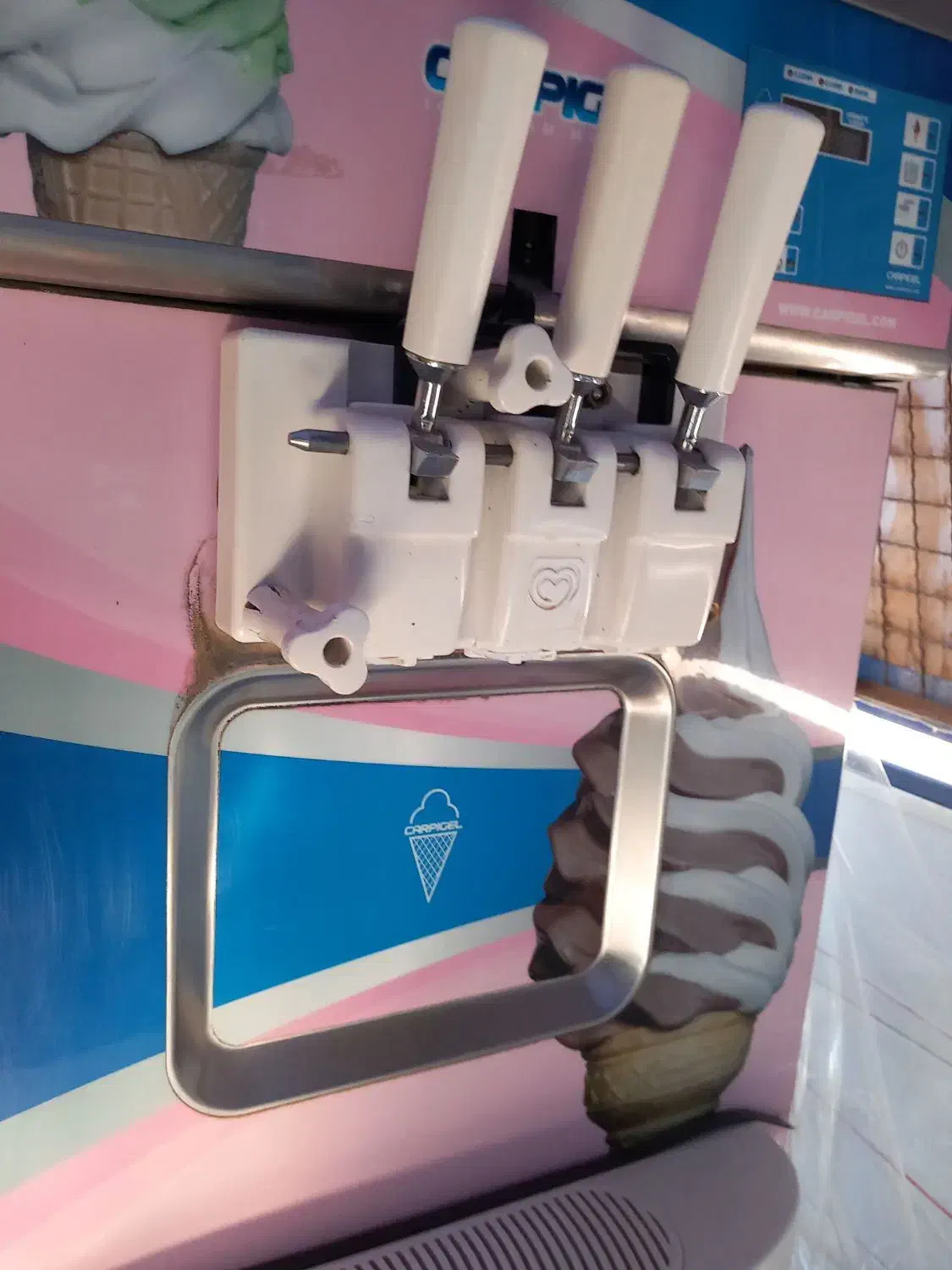 دستگاه بستنی کارپیژل|سایر لوازم برقی|گنبد کاووس, |دیوار