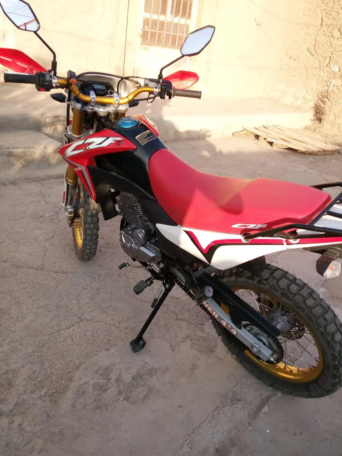 یک دستگاه موتور تریل 250|موتورسیکلت|دلیجان, |دیوار