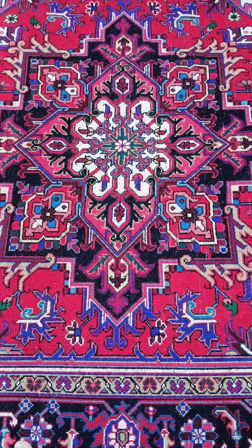 فرش هریس تاجری|فرش|بستان آباد, |دیوار