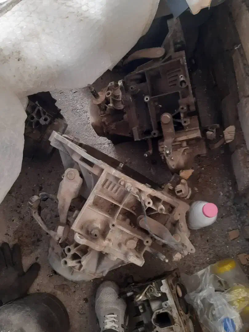 لوازم بدنه و موتوری سمند و پژو|قطعات یدکی و لوازم جانبی|برخوار, |دیوار