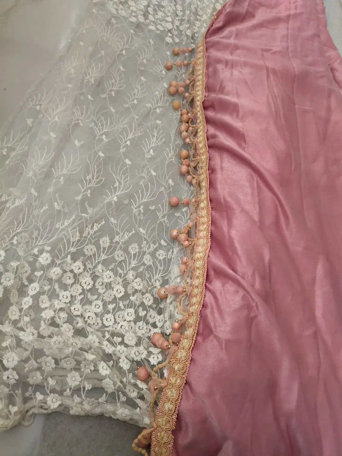 فروش پرده توری کنار پرده|پرده، رانر، رومیزی|مریوان, |دیوار