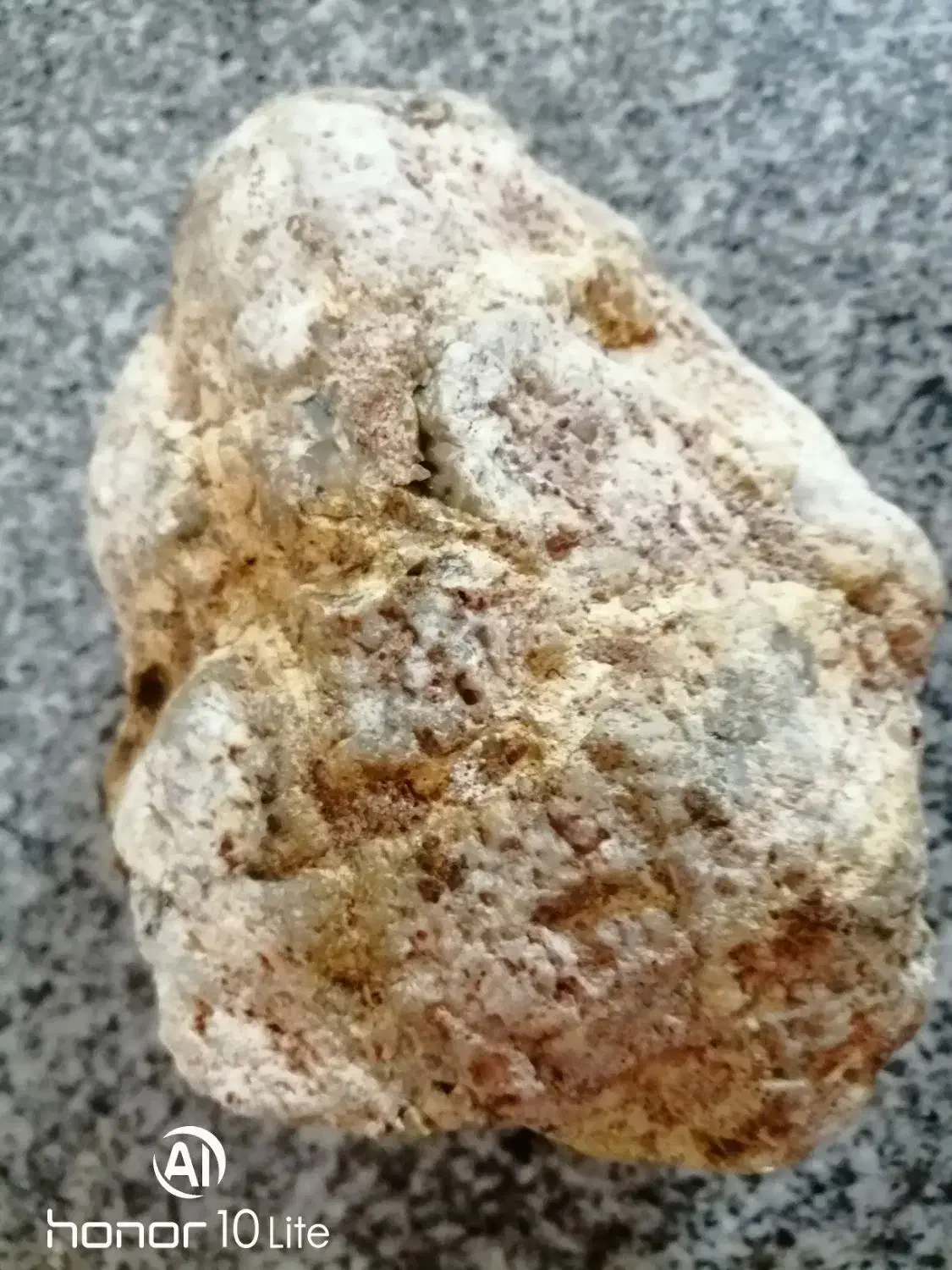 سنگ شجر|جواهرات|شیراز, کوشک میدان|دیوار