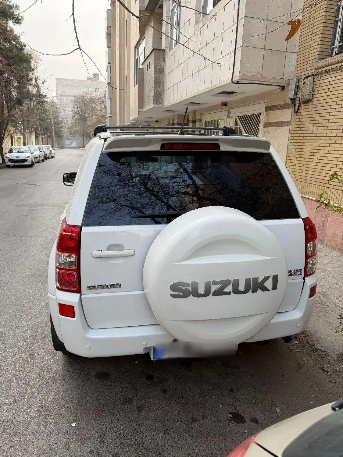 ویتارا ۸۸ کم کار واقعی ۱۸۸ هزار بی عیب نقص|خودرو سواری و وانت|مشهد, نیروی هوایی|دیوار