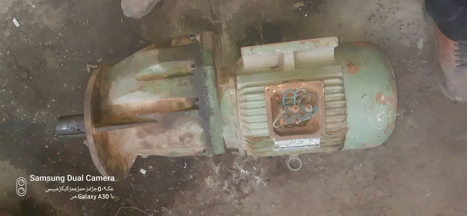 دینام گیربکس وپمپ آب وهواکش دمباد|ماشین‌آلات صنعتی|قم, شاد قلی|دیوار