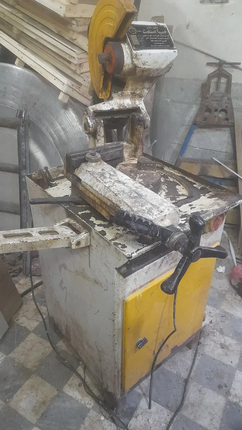 آره صابونی آره رومیزی و آره سه کاره|ابزارآلات|قم, نیروگاه|دیوار