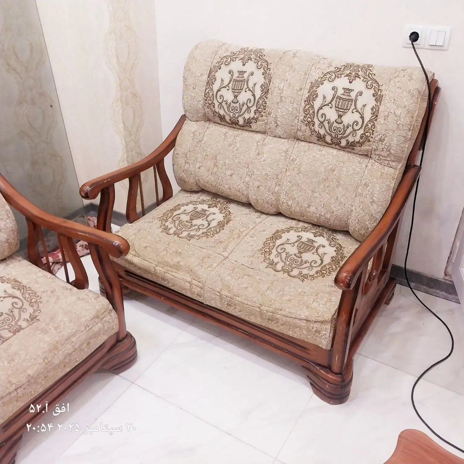 مبلمان ۷ نفره|مبلمان خانگی و میز عسلی|شیراز, مسلم|دیوار