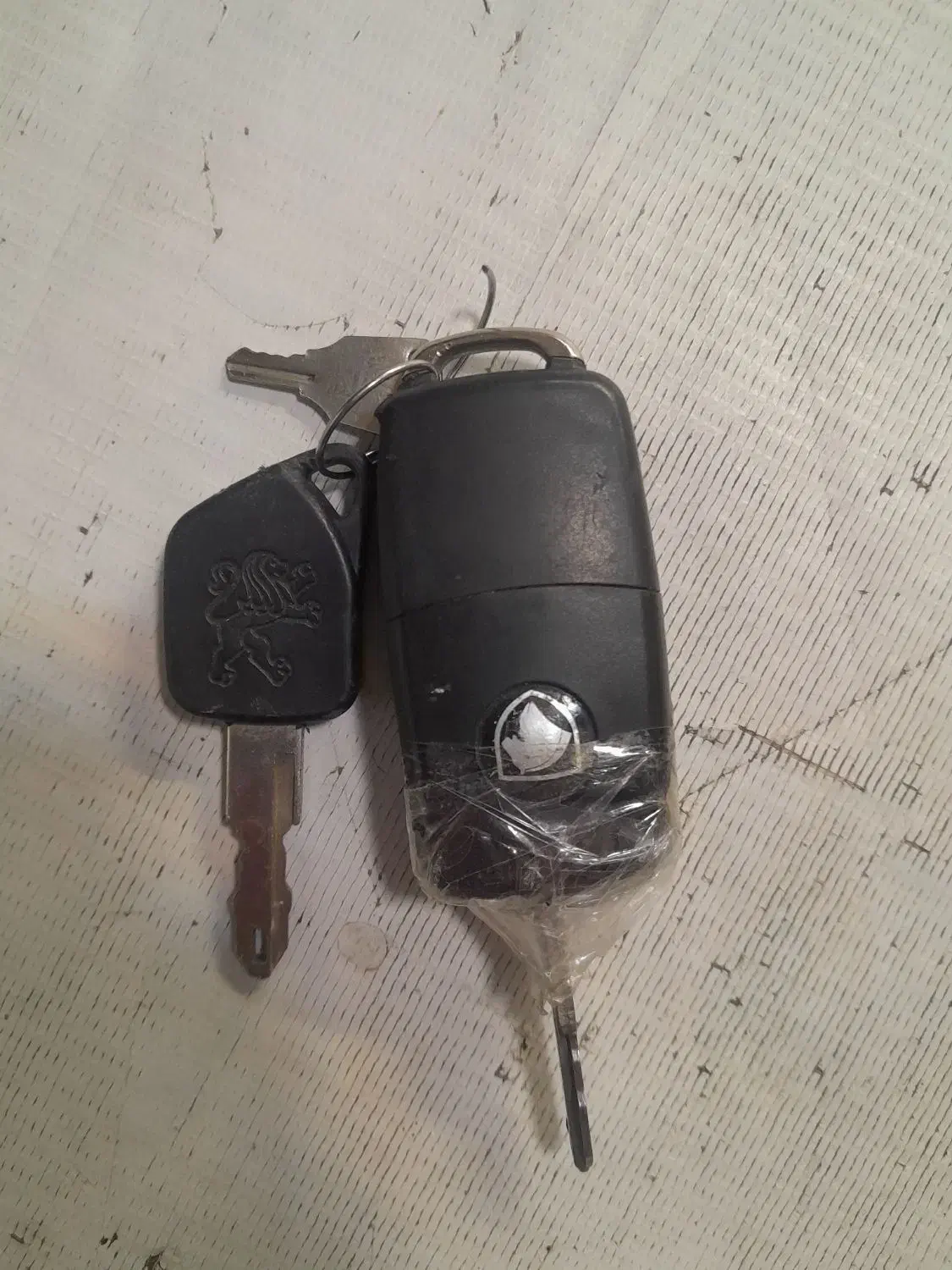 سوییچ|اشیا|بجنورد, |دیوار