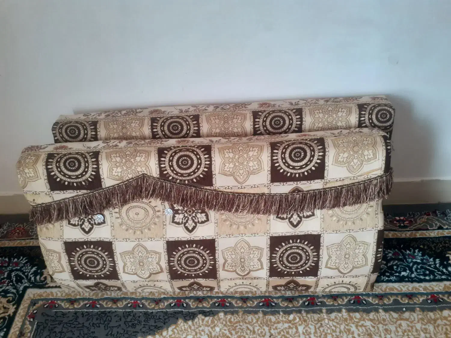 4عدد پشتی در حد نو به فروش میرسد|پشتی|بندرعباس, |دیوار