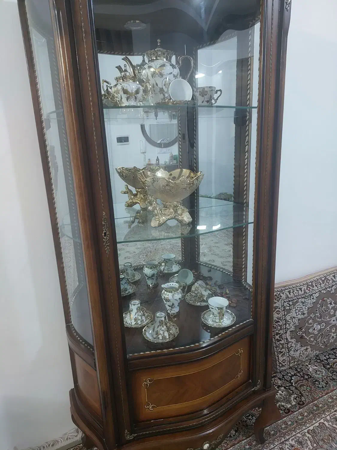 گنجه چوبی در حد نو|بوفه، ویترین، کنسول|مشهد, خواجه ربیع|دیوار