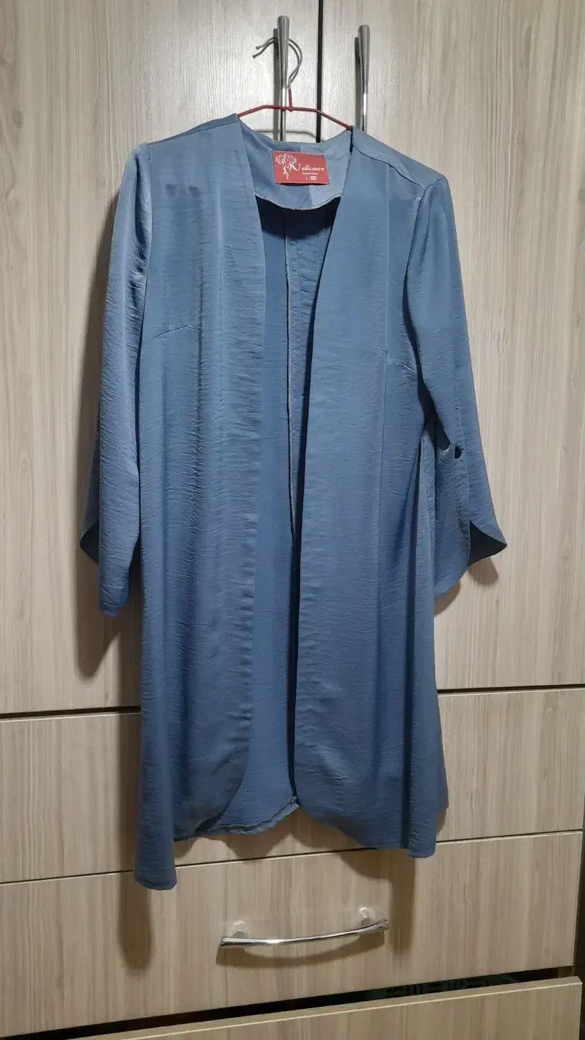 مانتو و روسری|لباس|الشتر, |دیوار