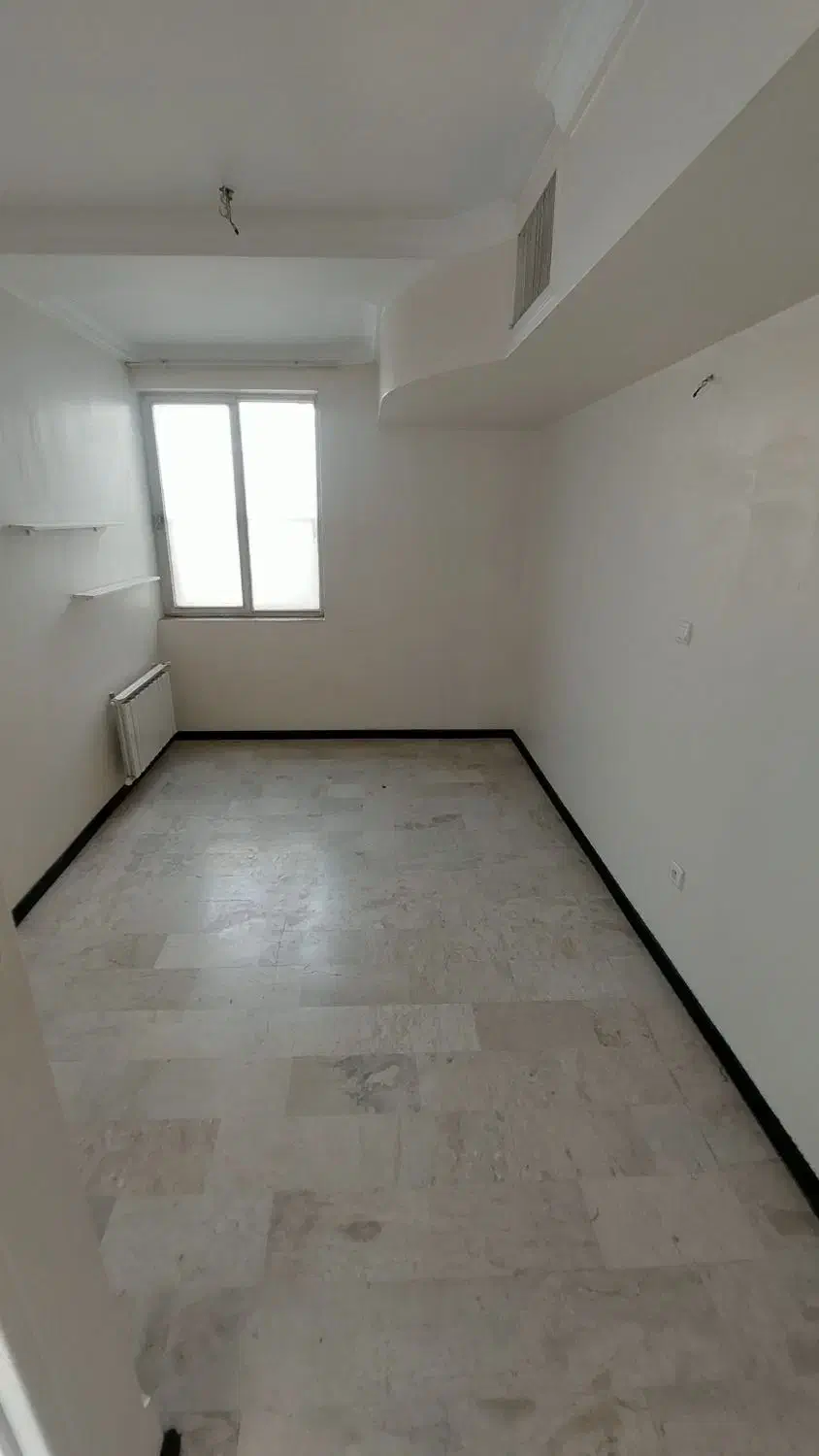 ۱۳۵متر ۳خواب ۹ ساله فول امکانات تک واحدی ط ۴