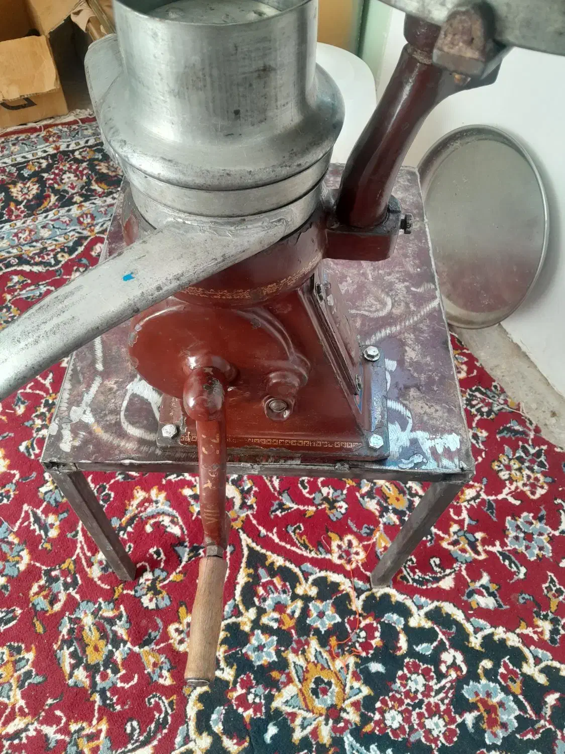 چرخ شیر|ظروف پختوپز|اسفراین, |دیوار