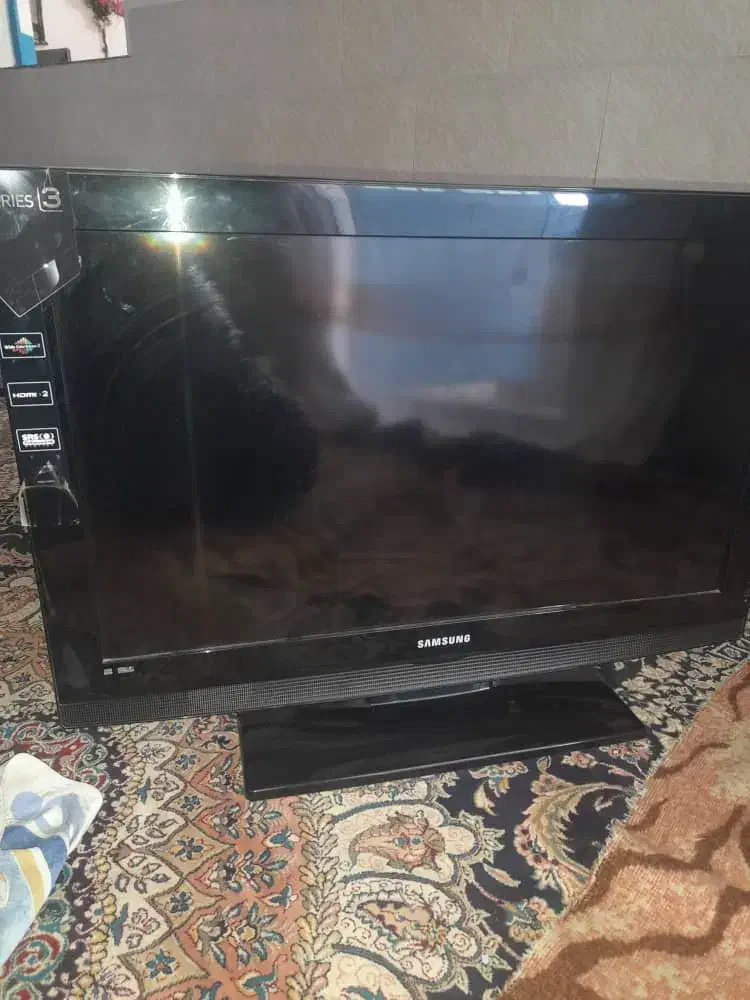 ال سی دی مارک سامسونگ کاملا سالم|تلویزیون و پروژکتور|کرمان, |دیوار