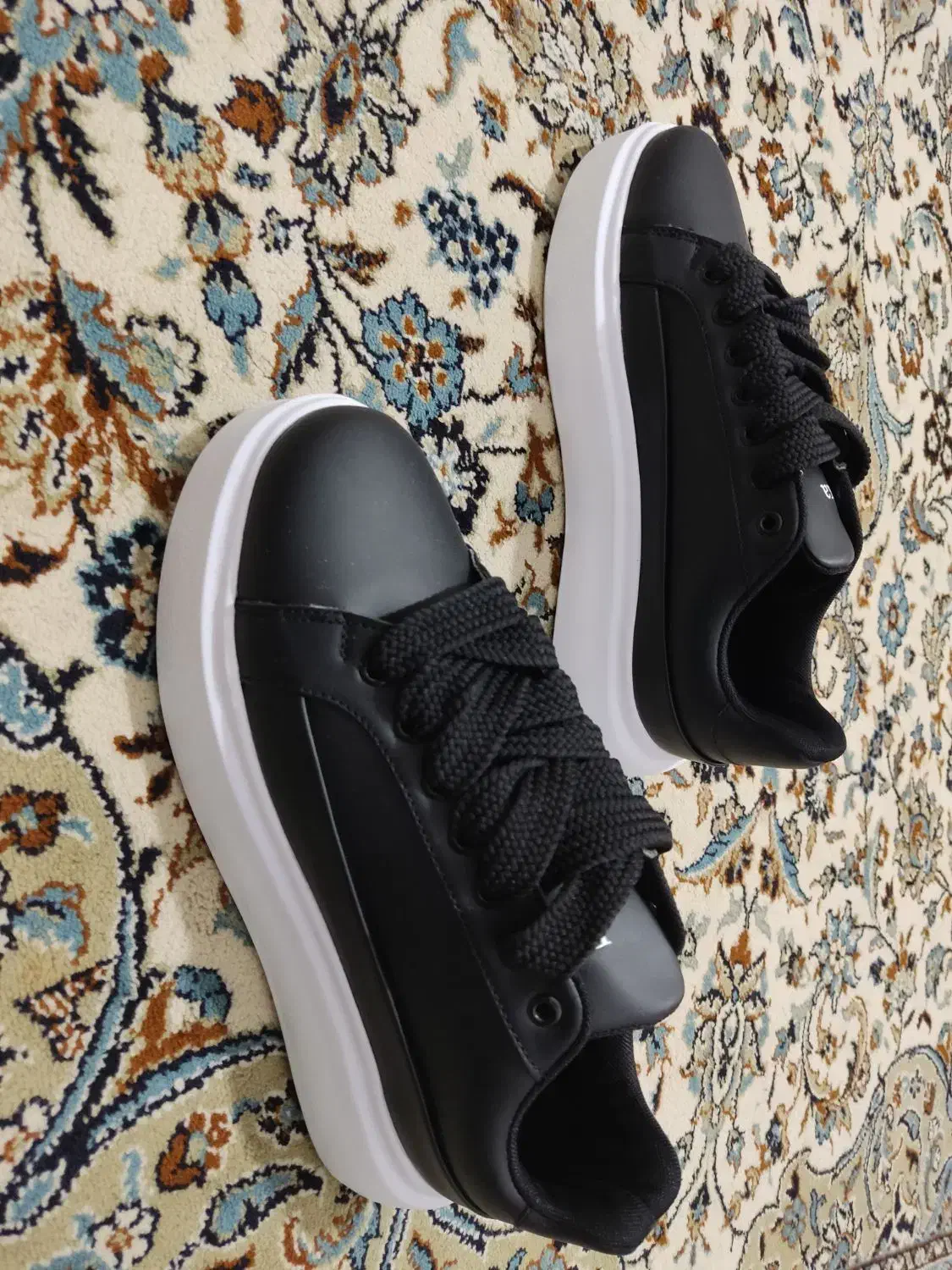 کفش برشکا سایز ۴۱ اصلی|کیف، کفش، کمربند|شیراز, کوشک میدان|دیوار