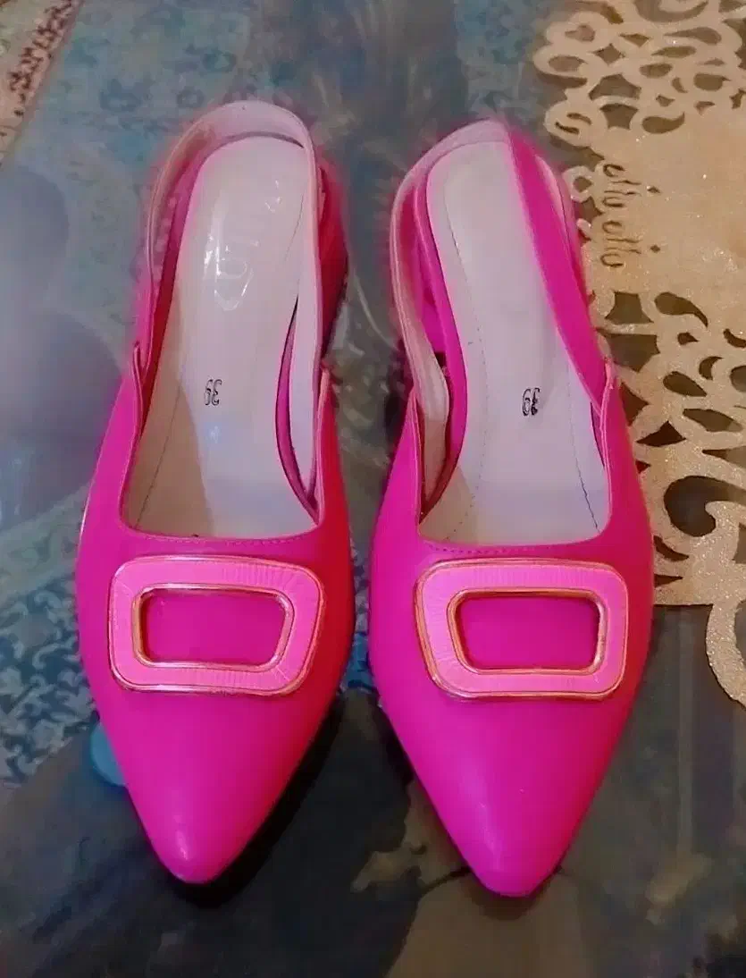 کفش|کیف، کفش، کمربند|آبادان, |دیوار