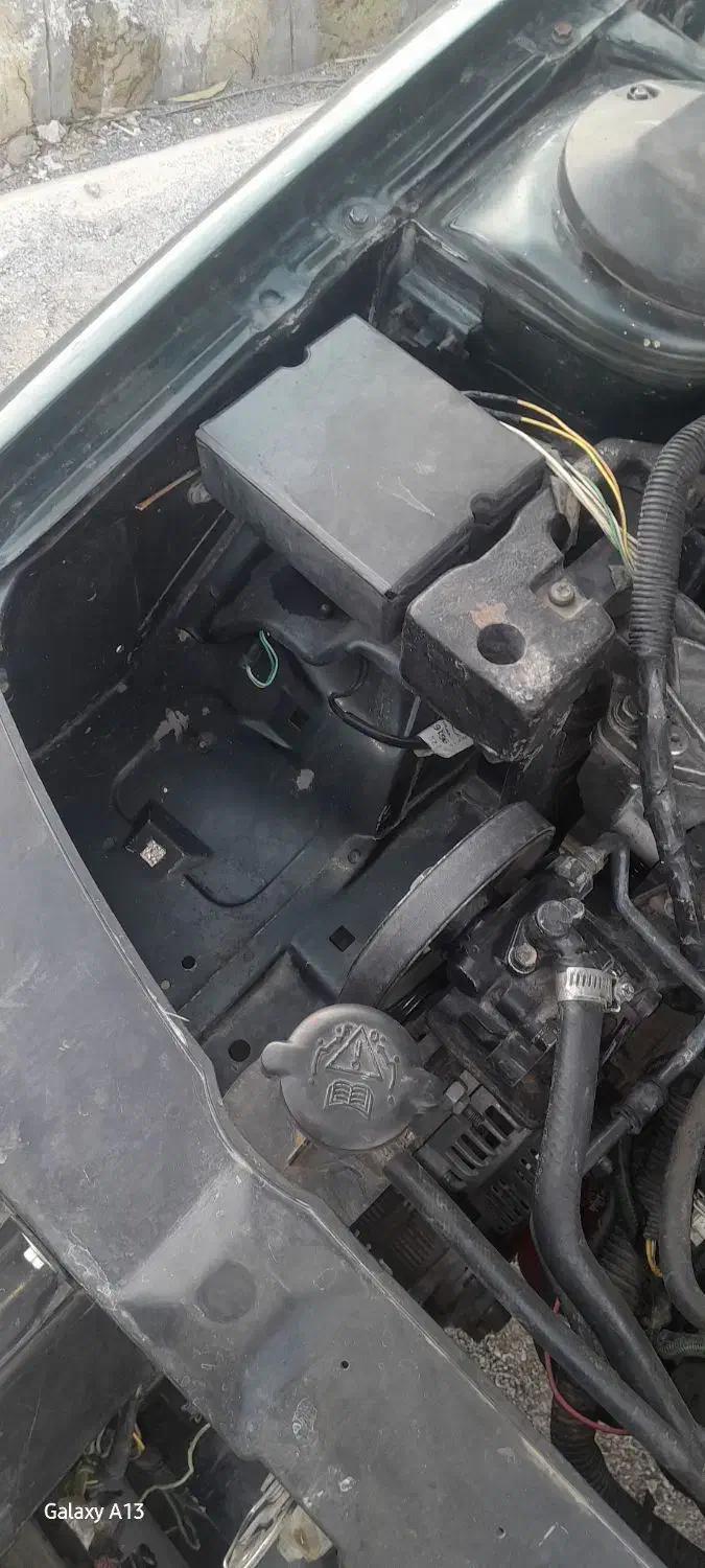 پژو ۴۰۵ مدل ۸۲ یشمی متالیک|خودرو سواری و وانت|نهبندان, |دیوار